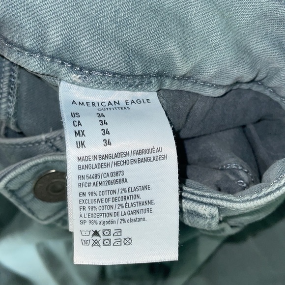 Mens Distressed American Eagle Denim Shorts 34’ - Picture 4 of 4